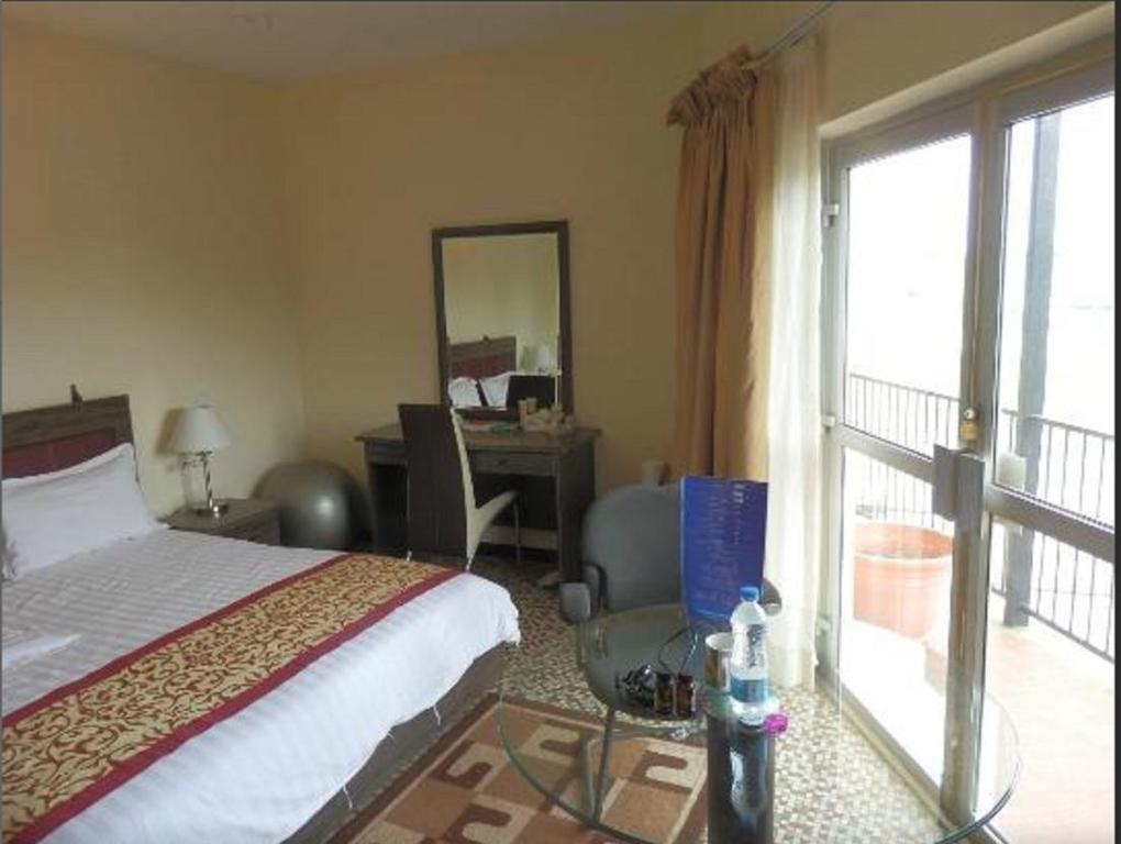 Blue Lodge Hotel Lagos Room photo